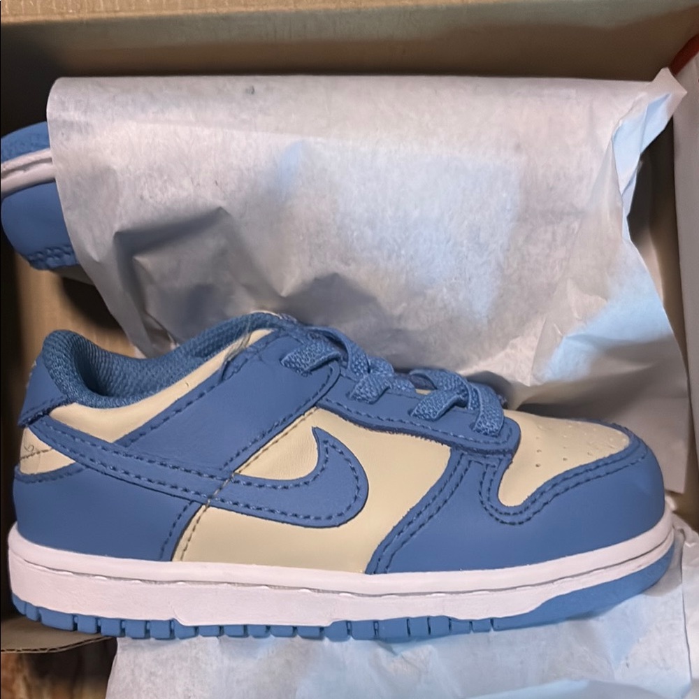 Nike Blue and Cream Sneakers Classic Dunk Design